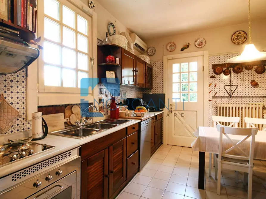 Immagine 20 di Villa in vendita  a Pietrasanta