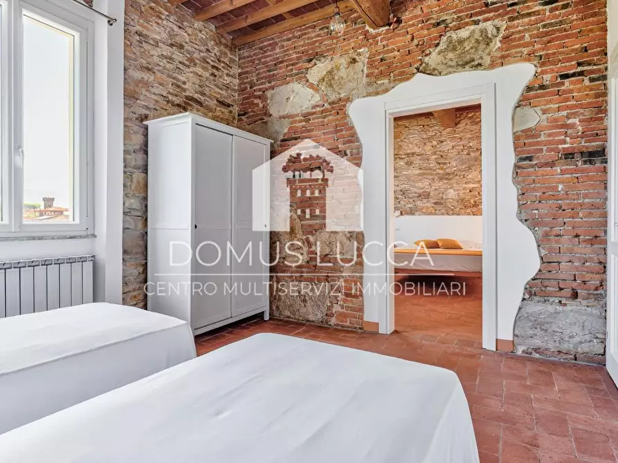 Immagine 34 di Casa colonica in vendita  a Capannori