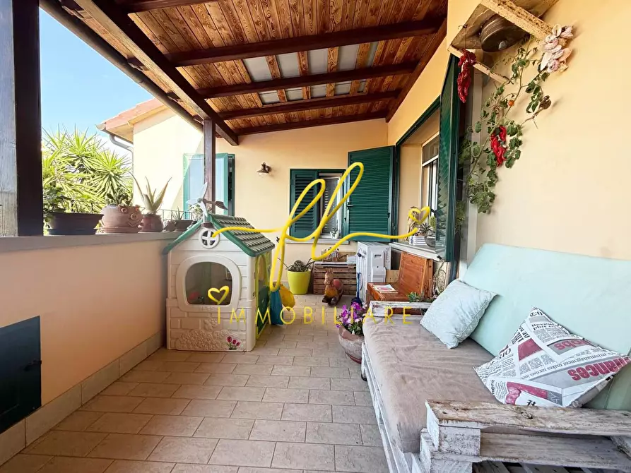 Immagine 27 di Appartamento in vendita  a Cecina