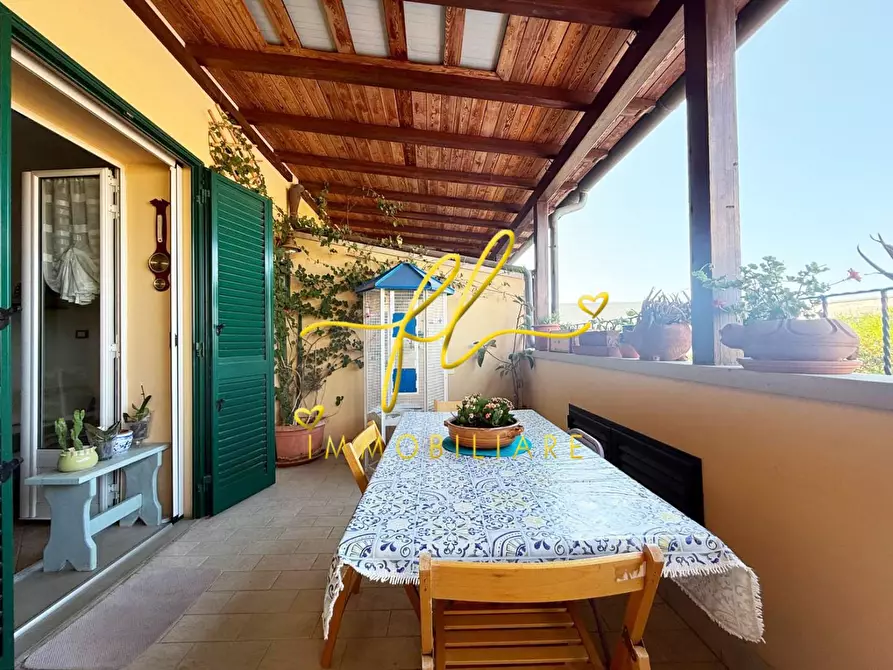 Immagine 7 di Appartamento in vendita  a Cecina