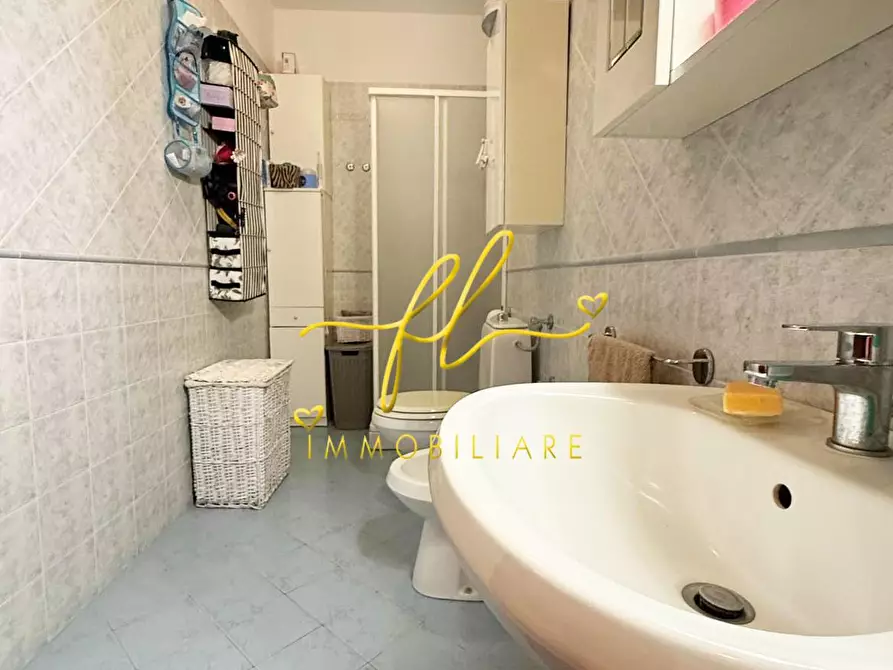 Immagine 21 di Appartamento in vendita  a Cecina