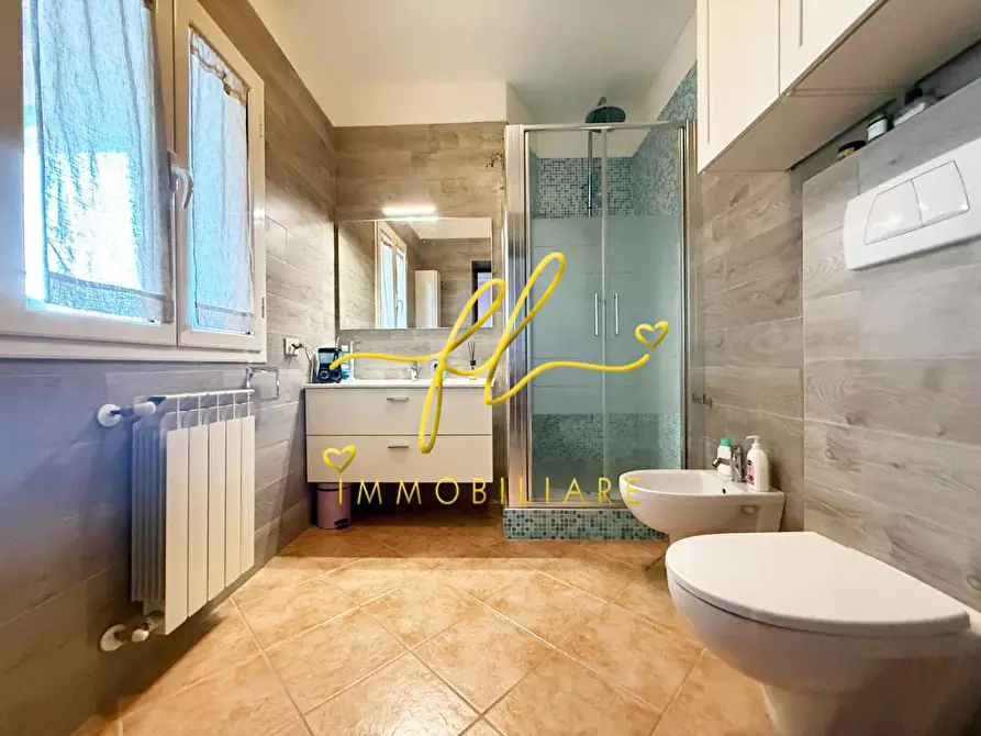 Immagine 18 di Appartamento in vendita  a Cecina