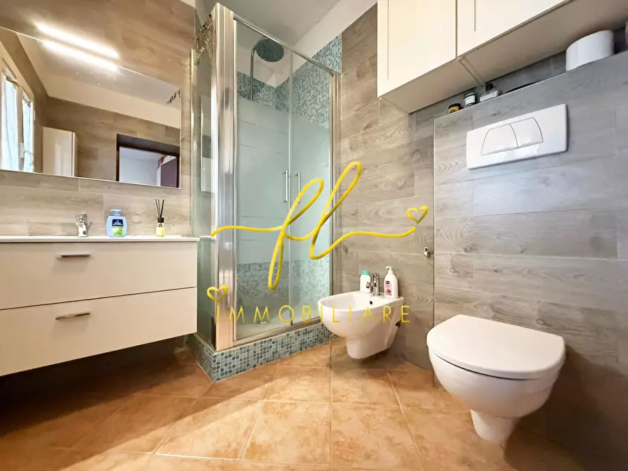 Immagine 19 di Appartamento in vendita  a Cecina