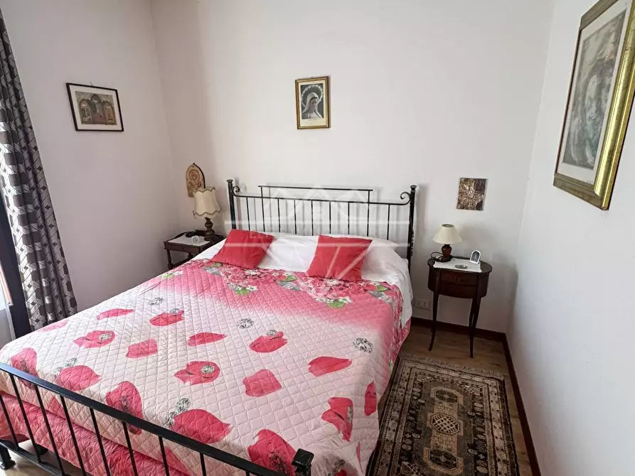 Immagine 23 di Villetta a schiera in vendita  a Carrara