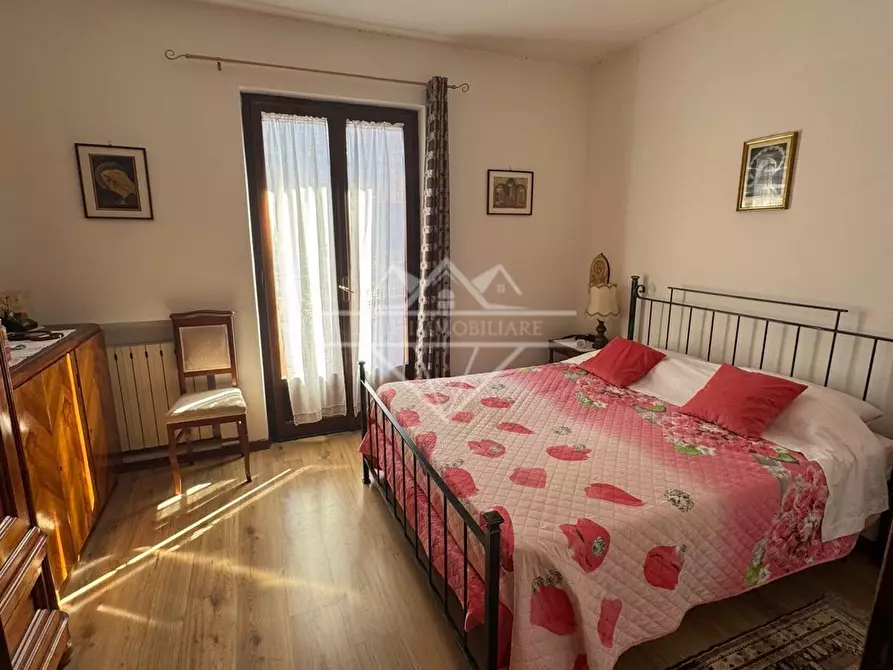 Immagine 21 di Villetta a schiera in vendita  a Carrara