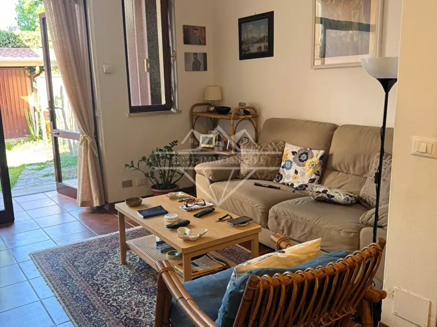 Immagine 10 di Villetta a schiera in vendita  a Carrara