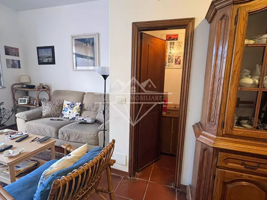 Immagine 11 di Villetta a schiera in vendita  a Carrara