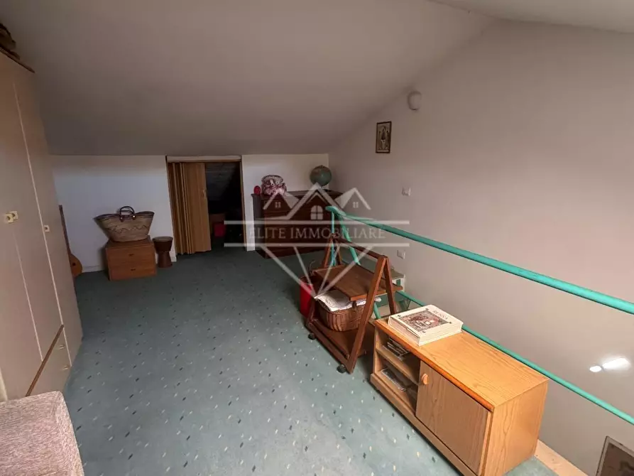 Immagine 32 di Villetta a schiera in vendita  a Carrara