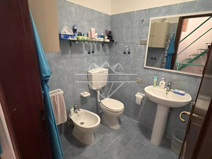 Immagine 26 di Villetta a schiera in vendita  a Carrara