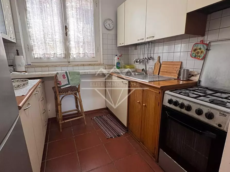 Immagine 8 di Villetta a schiera in vendita  a Carrara