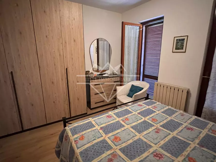 Immagine 15 di Villetta a schiera in vendita  a Carrara