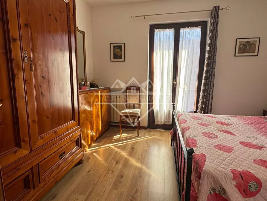 Immagine 20 di Villetta a schiera in vendita  a Carrara