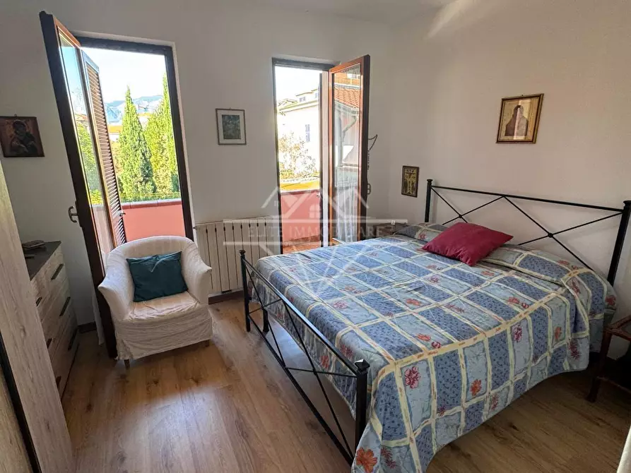 Immagine 17 di Villetta a schiera in vendita  a Carrara