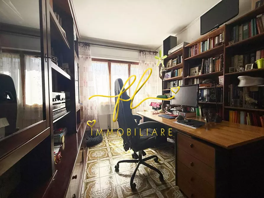 Immagine 10 di Appartamento in vendita  a Cecina