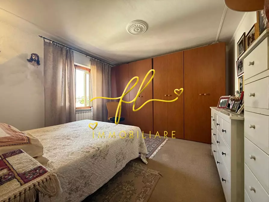 Immagine 14 di Appartamento in vendita  a Cecina