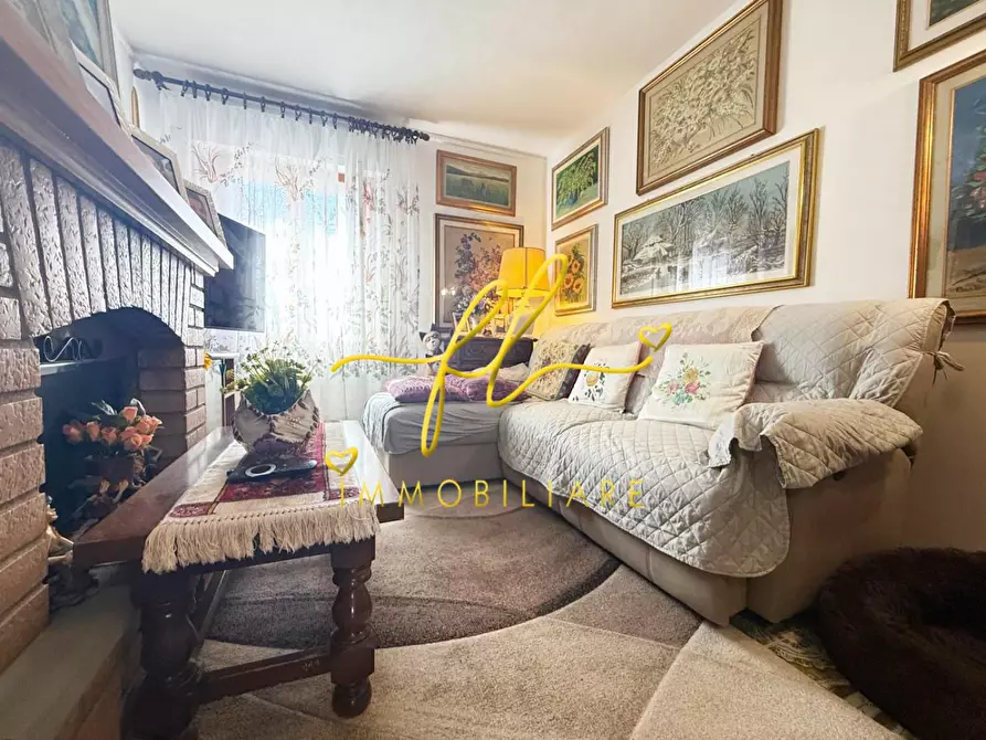 Immagine 1 di Appartamento in vendita  a Cecina