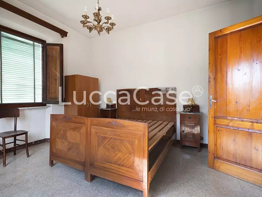 Immagine 23 di Casa indipendente in vendita  a Lucca
