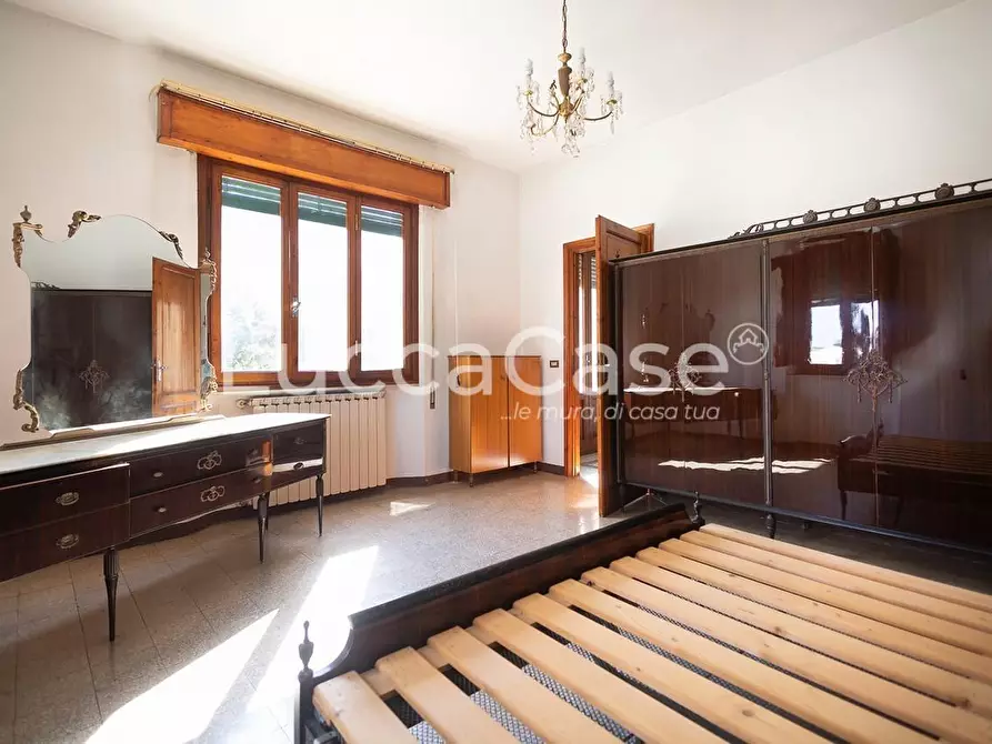 Immagine 22 di Casa indipendente in vendita  a Lucca