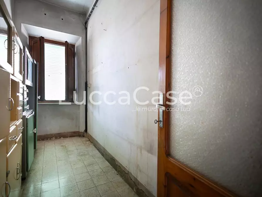 Immagine 15 di Casa indipendente in vendita  a Lucca