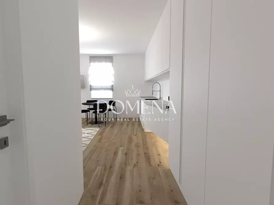 Immagine 15 di Appartamento in vendita  a Siena