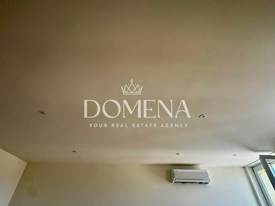 Immagine 11 di Appartamento in vendita  a Siena