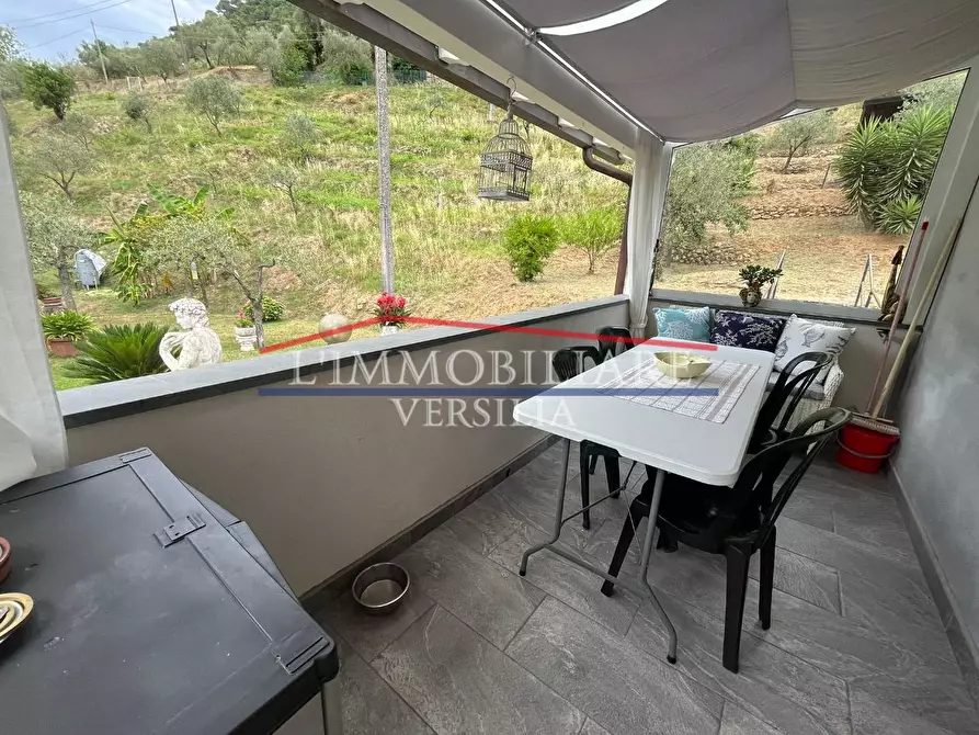 Immagine 15 di Villa in vendita  a Massa