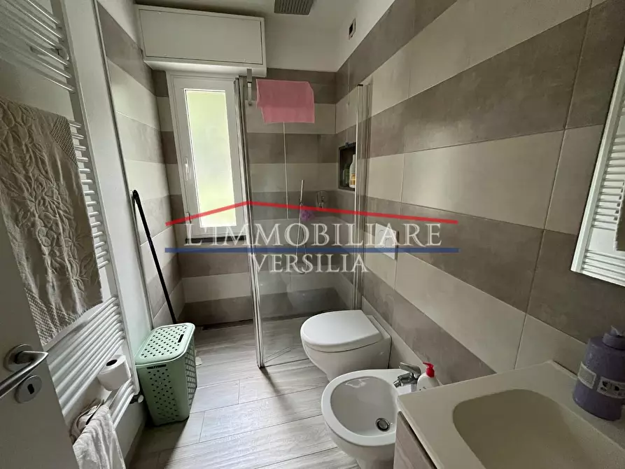 Immagine 28 di Villa in vendita  a Massa