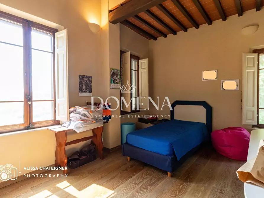 Immagine 33 di Villa in vendita  a Siena