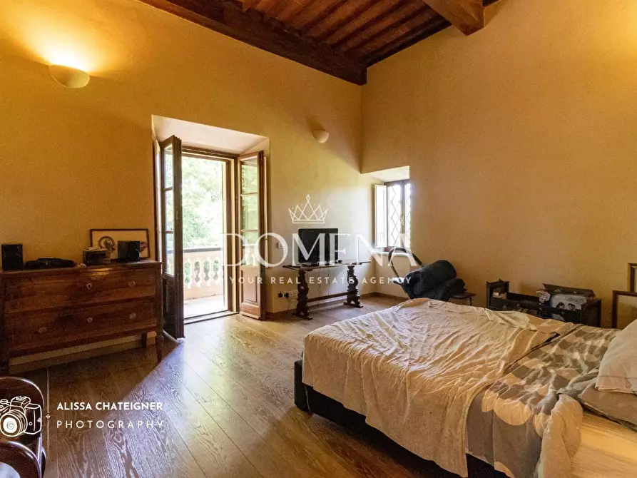 Immagine 22 di Villa in vendita  a Siena
