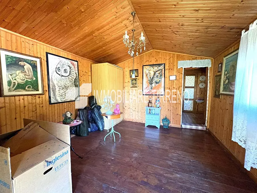 Immagine 19 di Villa in vendita  a Massa