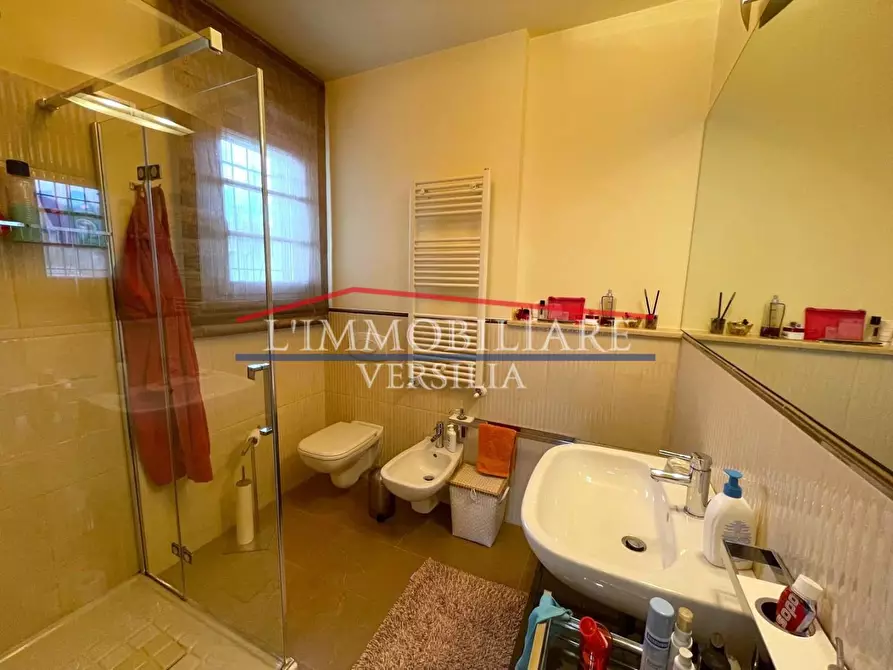 Immagine 36 di Casa bifamiliare in vendita  a Montignoso