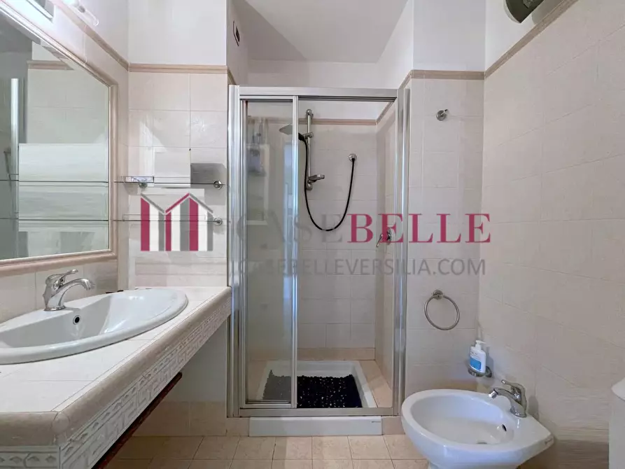 Immagine 14 di Appartamento in vendita  a Camaiore