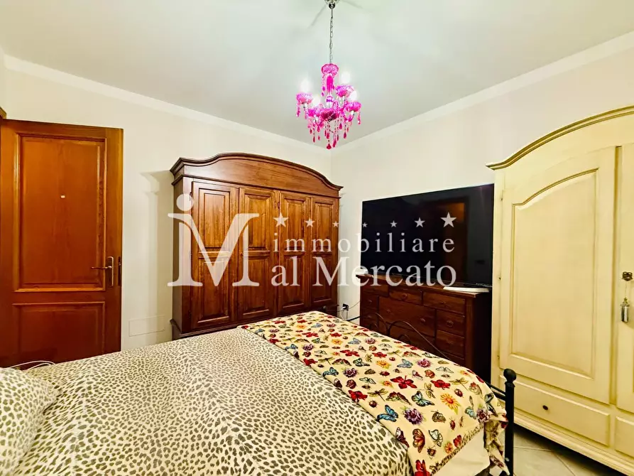 Immagine 31 di Villa in vendita  a Viareggio