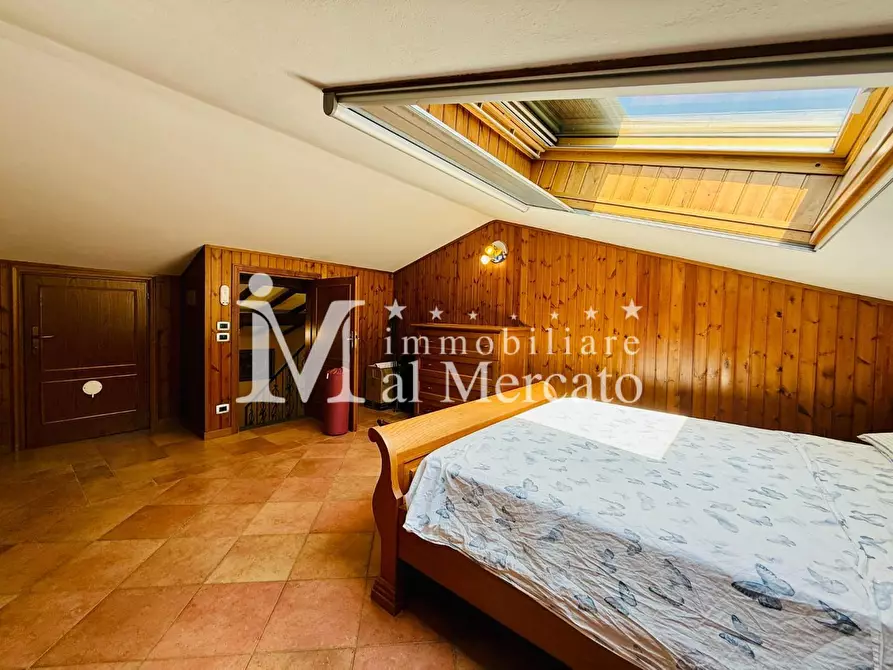 Immagine 45 di Villa in vendita  a Viareggio