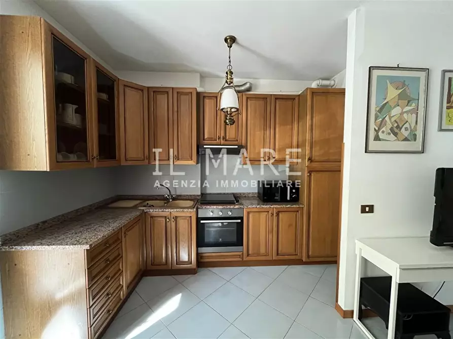 Immagine 7 di Appartamento in vendita  a Massa