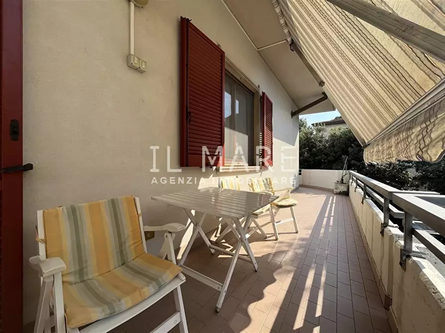 Immagine 1 di Appartamento in vendita  a Massa