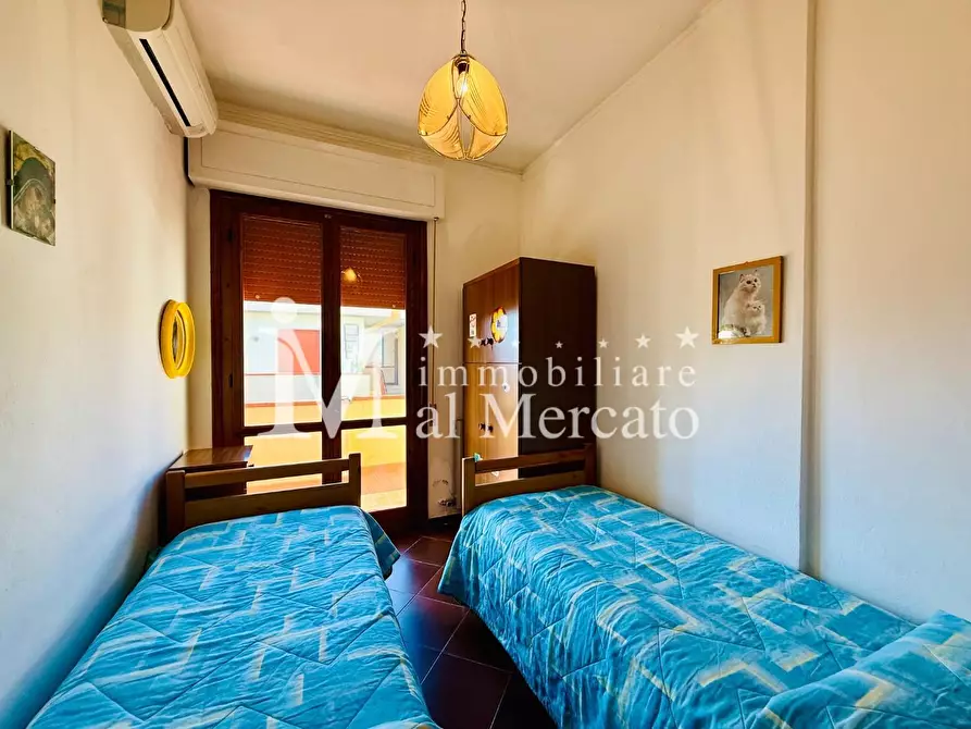 Immagine 23 di Appartamento in vendita  a Viareggio