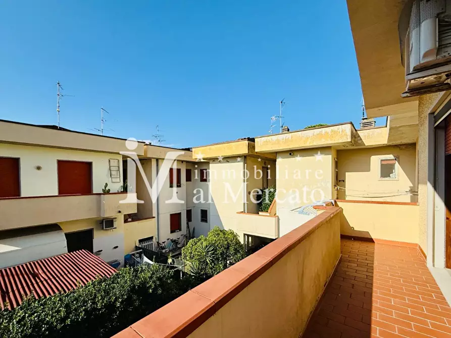 Immagine 20 di Appartamento in vendita  a Viareggio