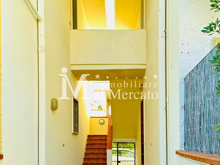 Immagine 26 di Appartamento in vendita  a Viareggio