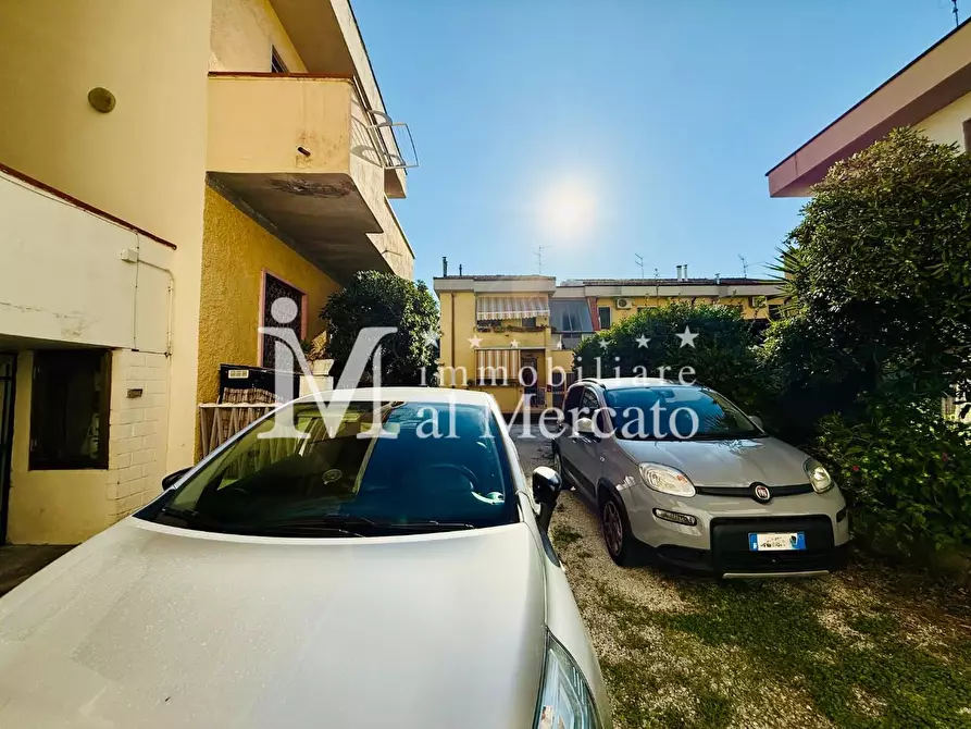 Immagine 28 di Appartamento in vendita  a Viareggio