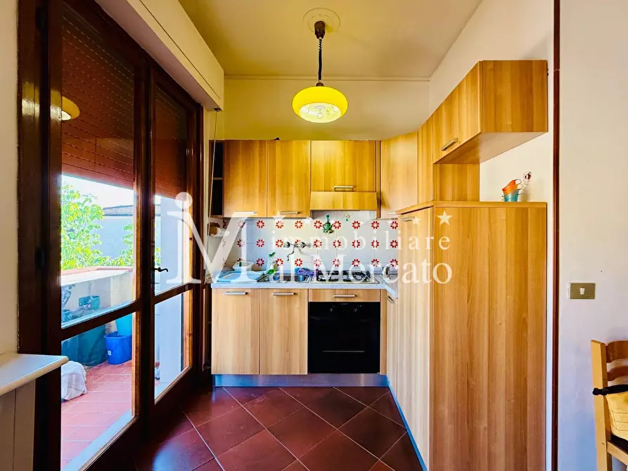 Immagine 6 di Appartamento in vendita  a Viareggio