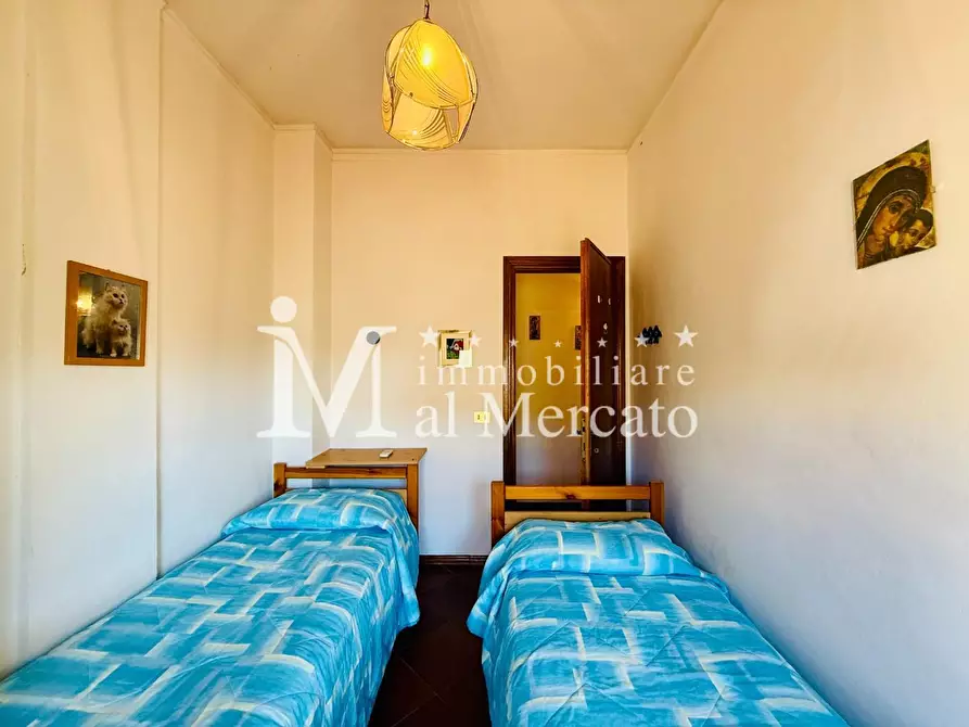 Immagine 21 di Appartamento in vendita  a Viareggio