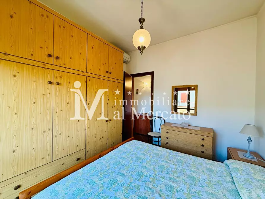 Immagine 16 di Appartamento in vendita  a Viareggio