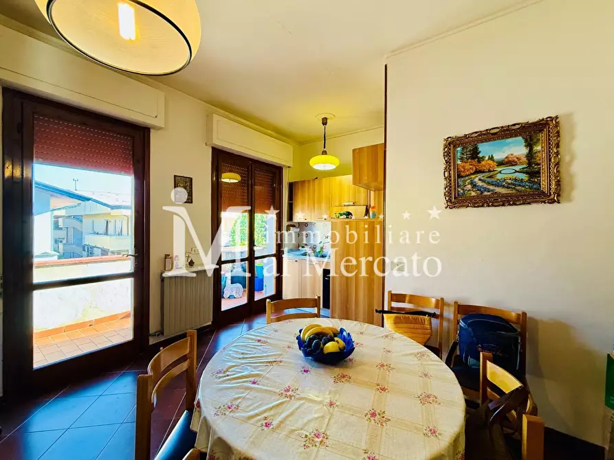 Immagine 8 di Appartamento in vendita  a Viareggio