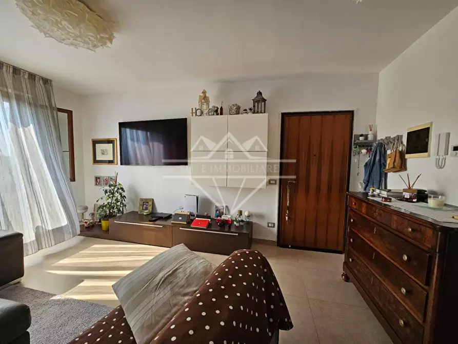 Immagine 8 di Appartamento in vendita  a Carrara