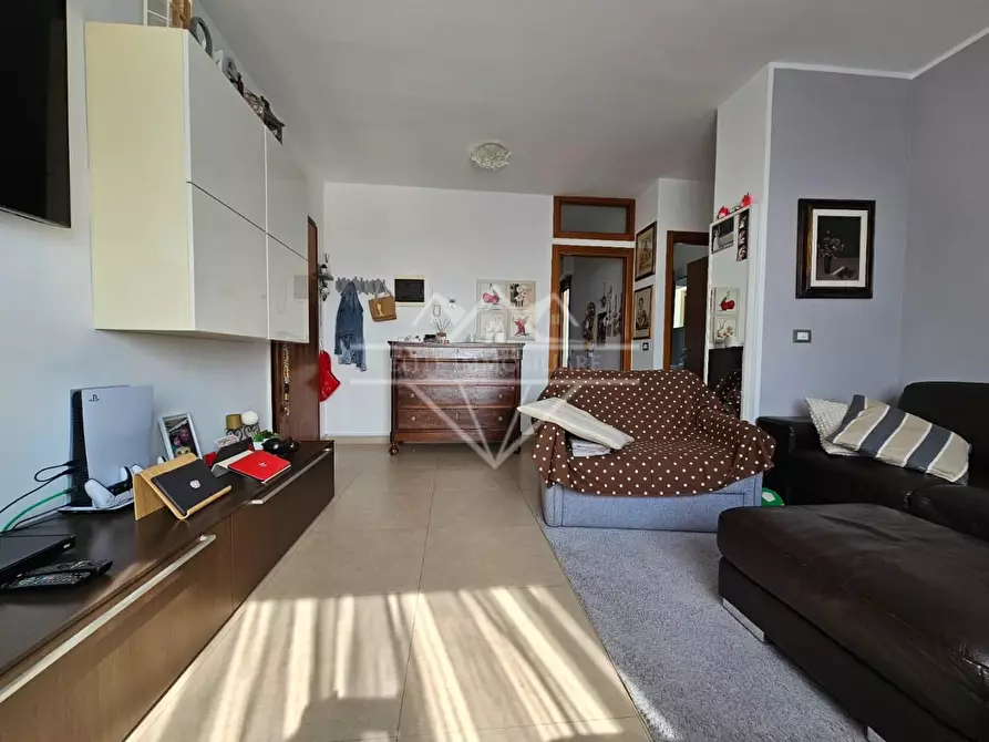 Immagine 4 di Appartamento in vendita  a Carrara