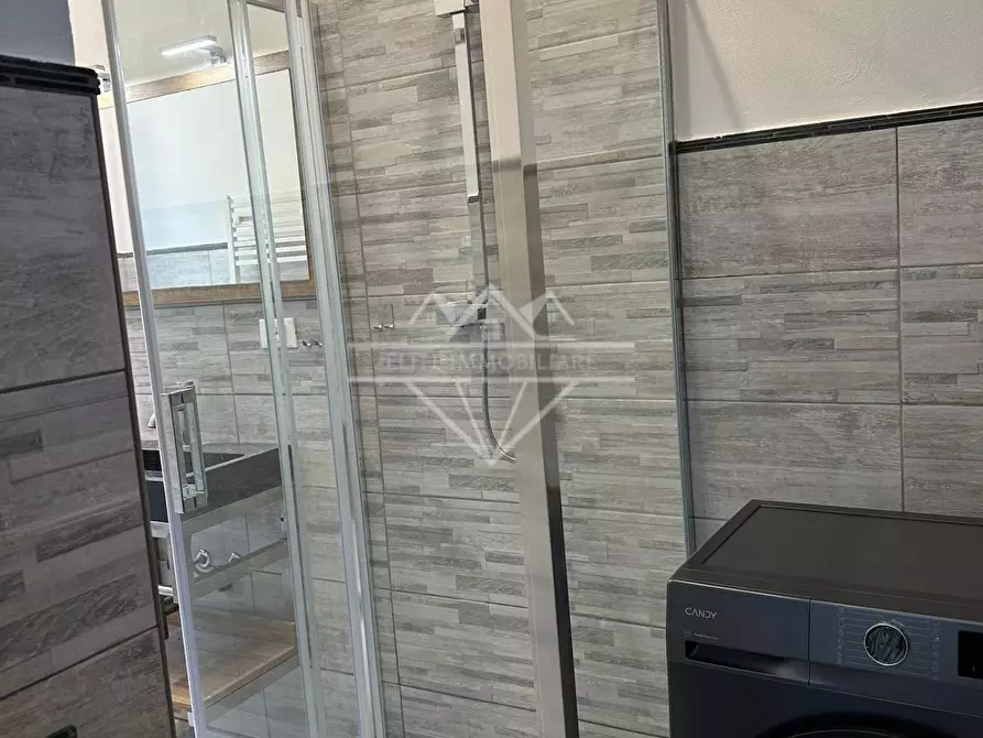 Immagine 10 di Terratetto in affitto  a Carrara