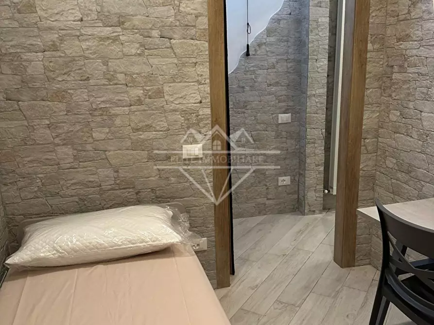 Immagine 5 di Terratetto in affitto  a Carrara