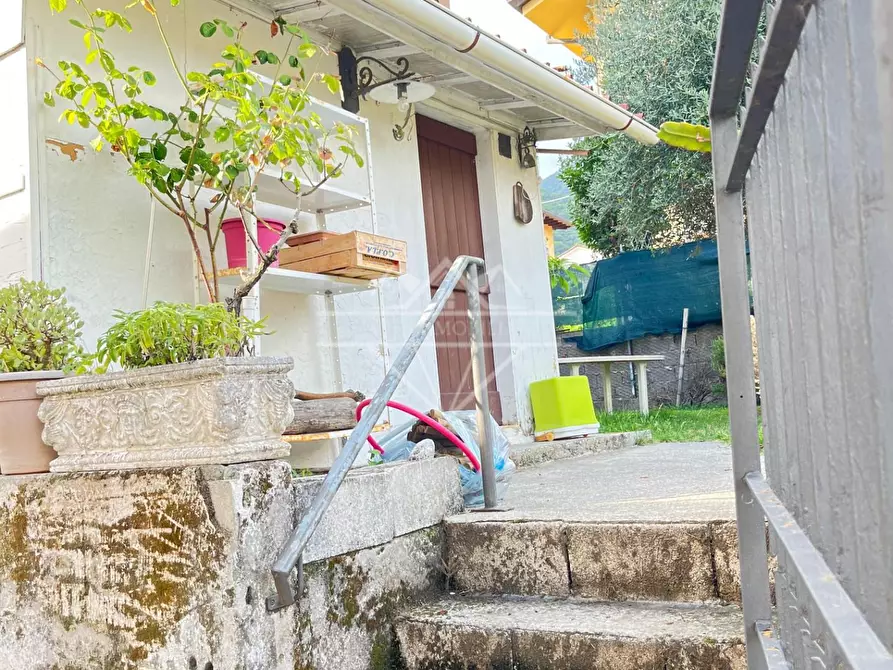 Immagine 15 di Appartamento in vendita  a Massa