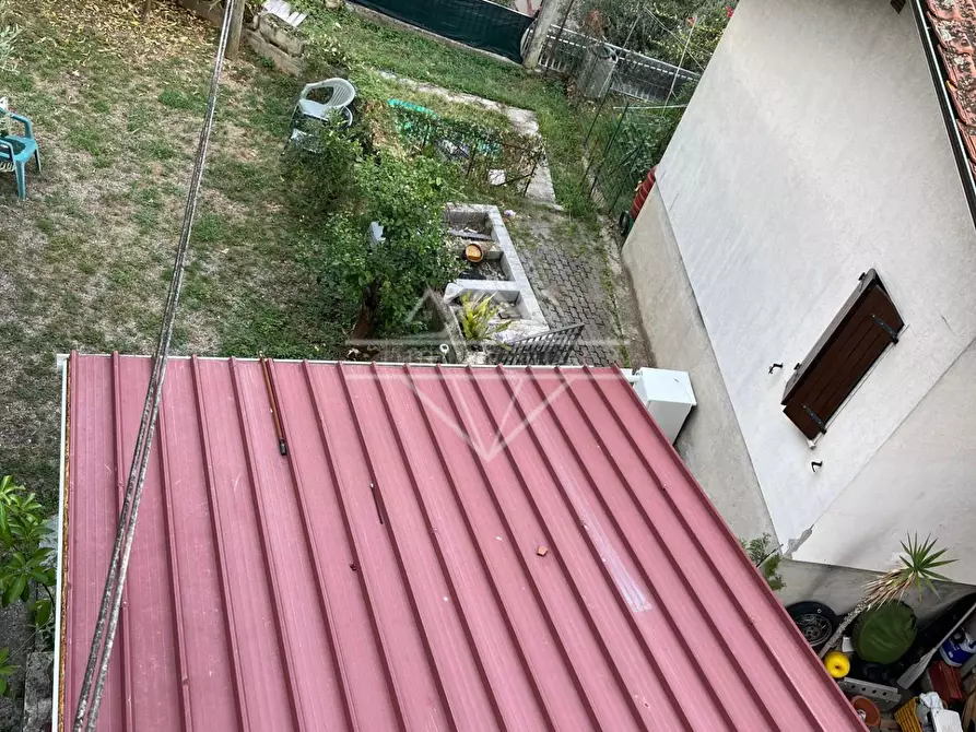 Immagine 8 di Appartamento in vendita  a Massa